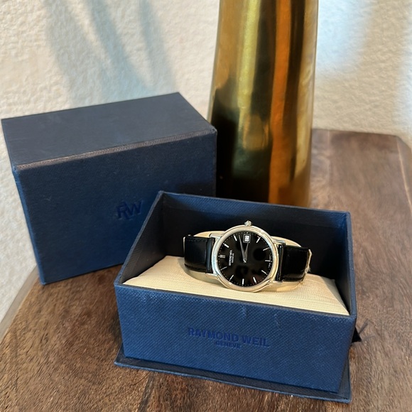 Raymond Weil Toccata Black Dial Black Leather Men's Quartz Watch 5569 X 124864 - Picture 11 of 13